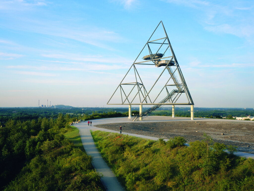 Tetraeder Auf Der Halde Beckstraße In Bottrop